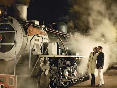 Rovos-Rail-locomotief-met-koppel
